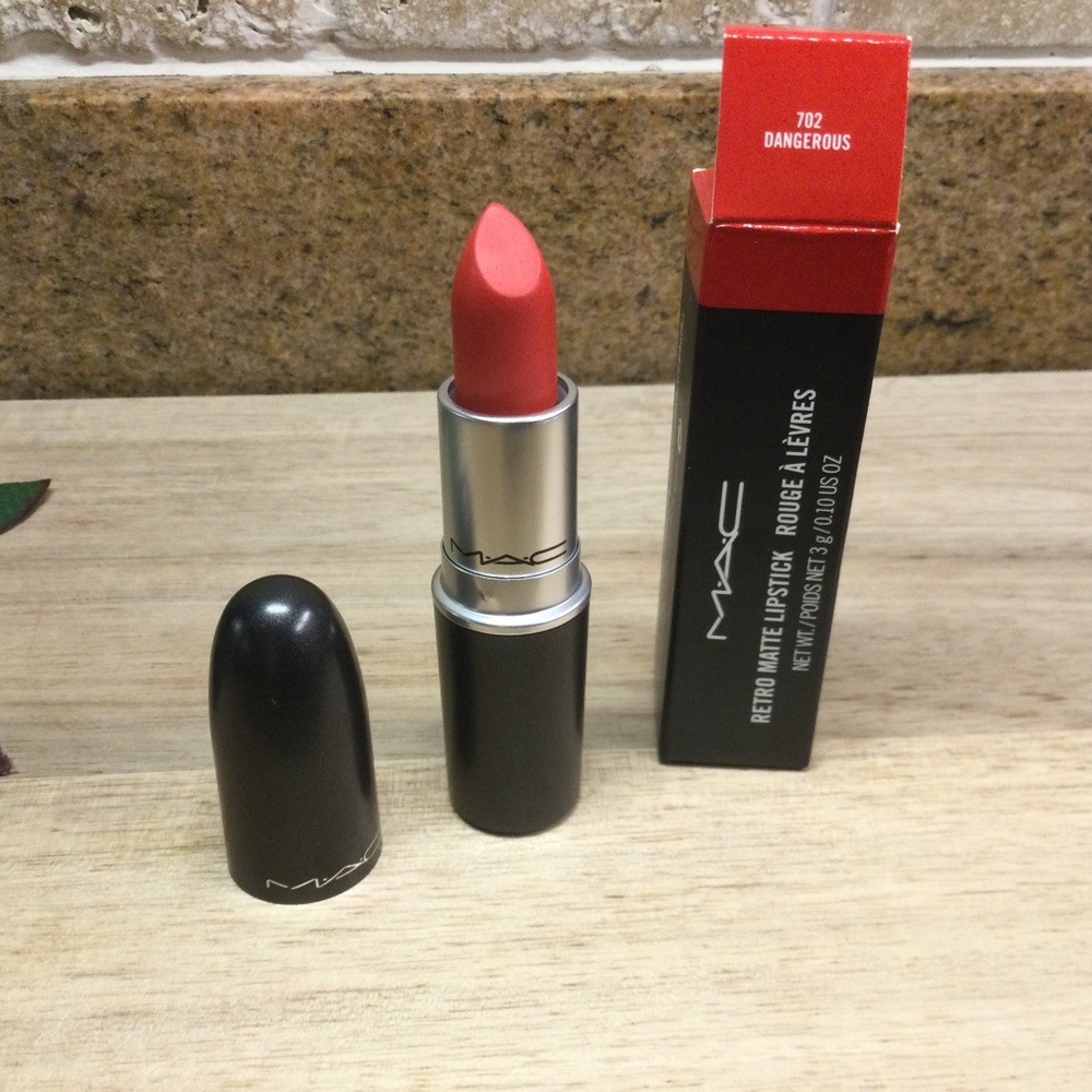 New MAC Retro Matte Lipstick - Dangerous